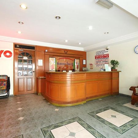 Oyo 764 Hotel Famous Inn Malacca Buitenkant foto