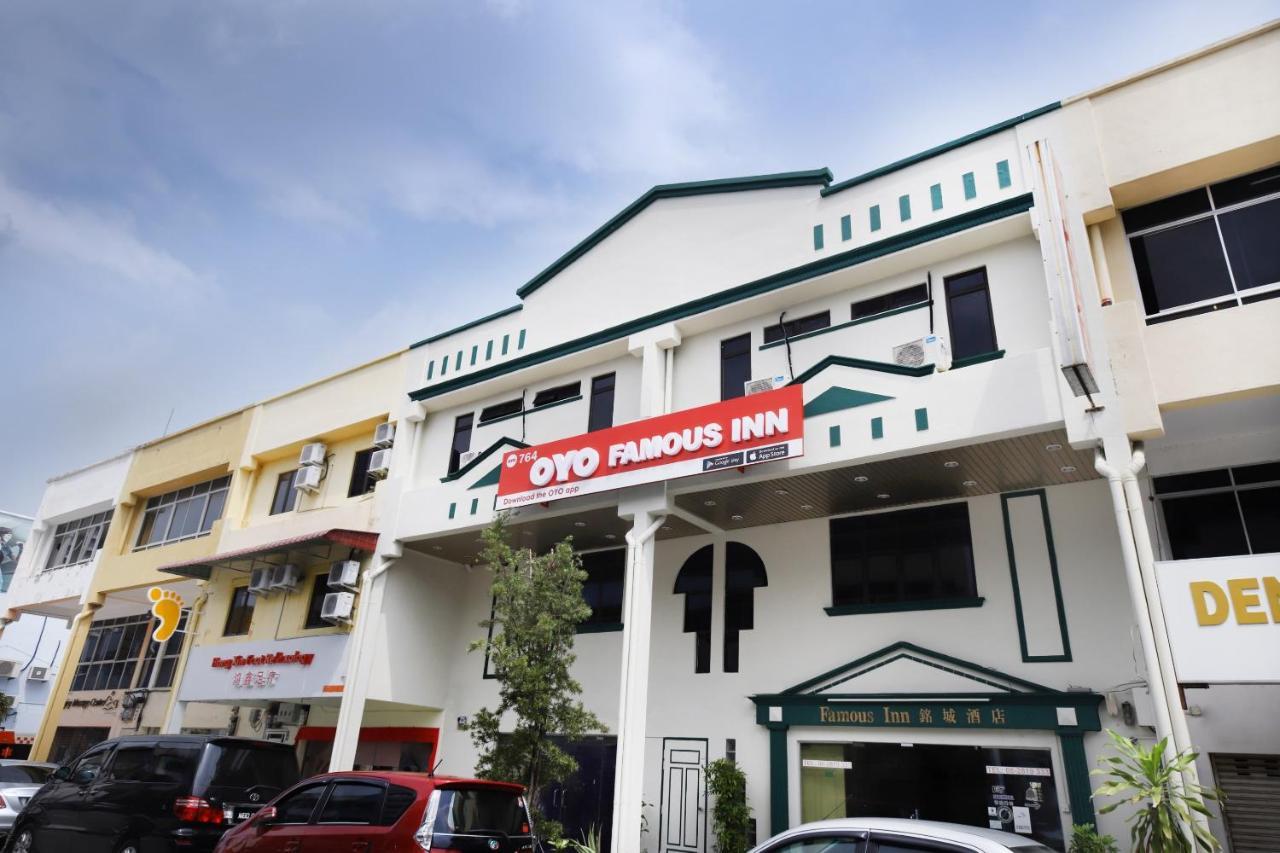 Oyo 764 Hotel Famous Inn Malacca Buitenkant foto