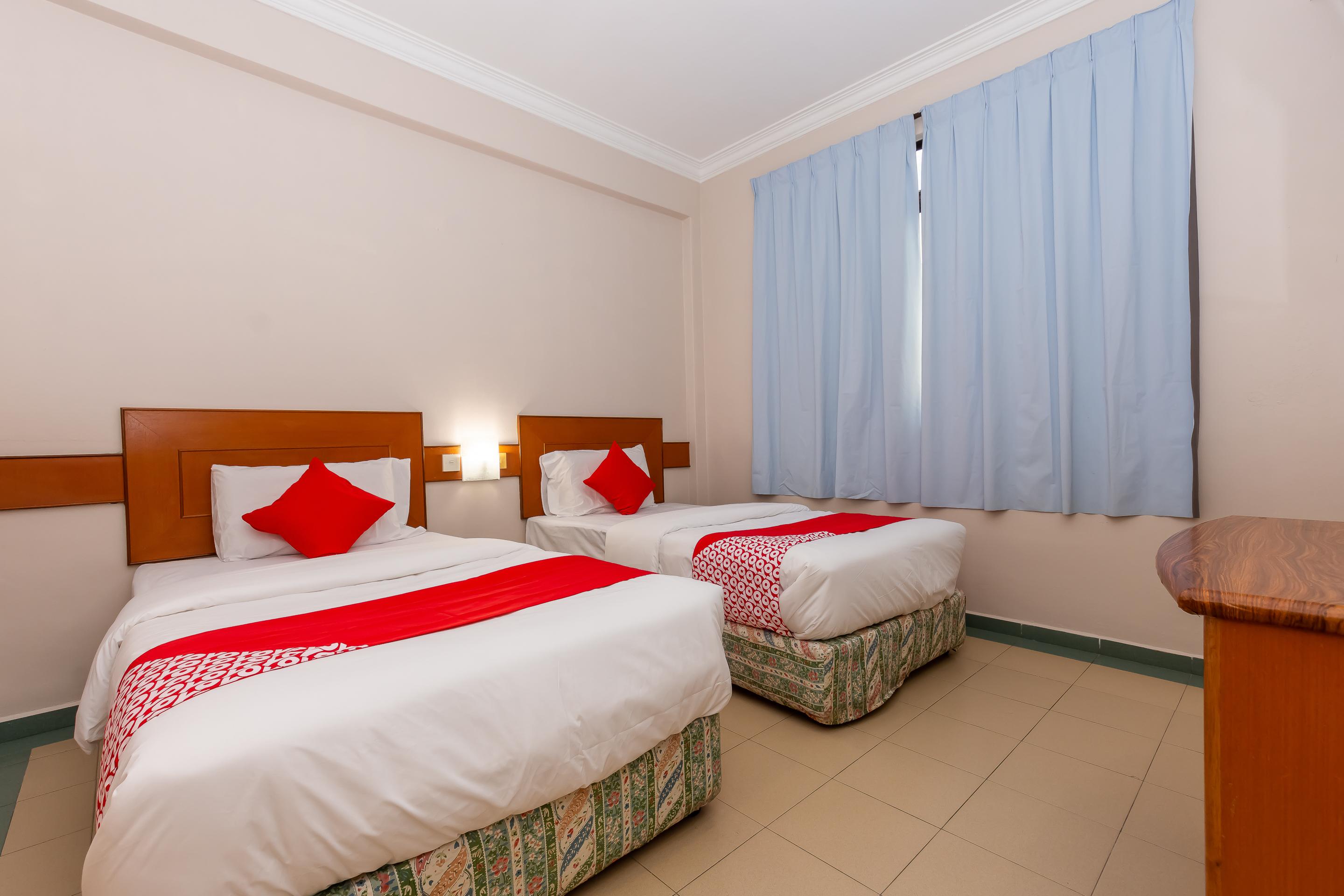 Oyo 764 Hotel Famous Inn Malacca Buitenkant foto