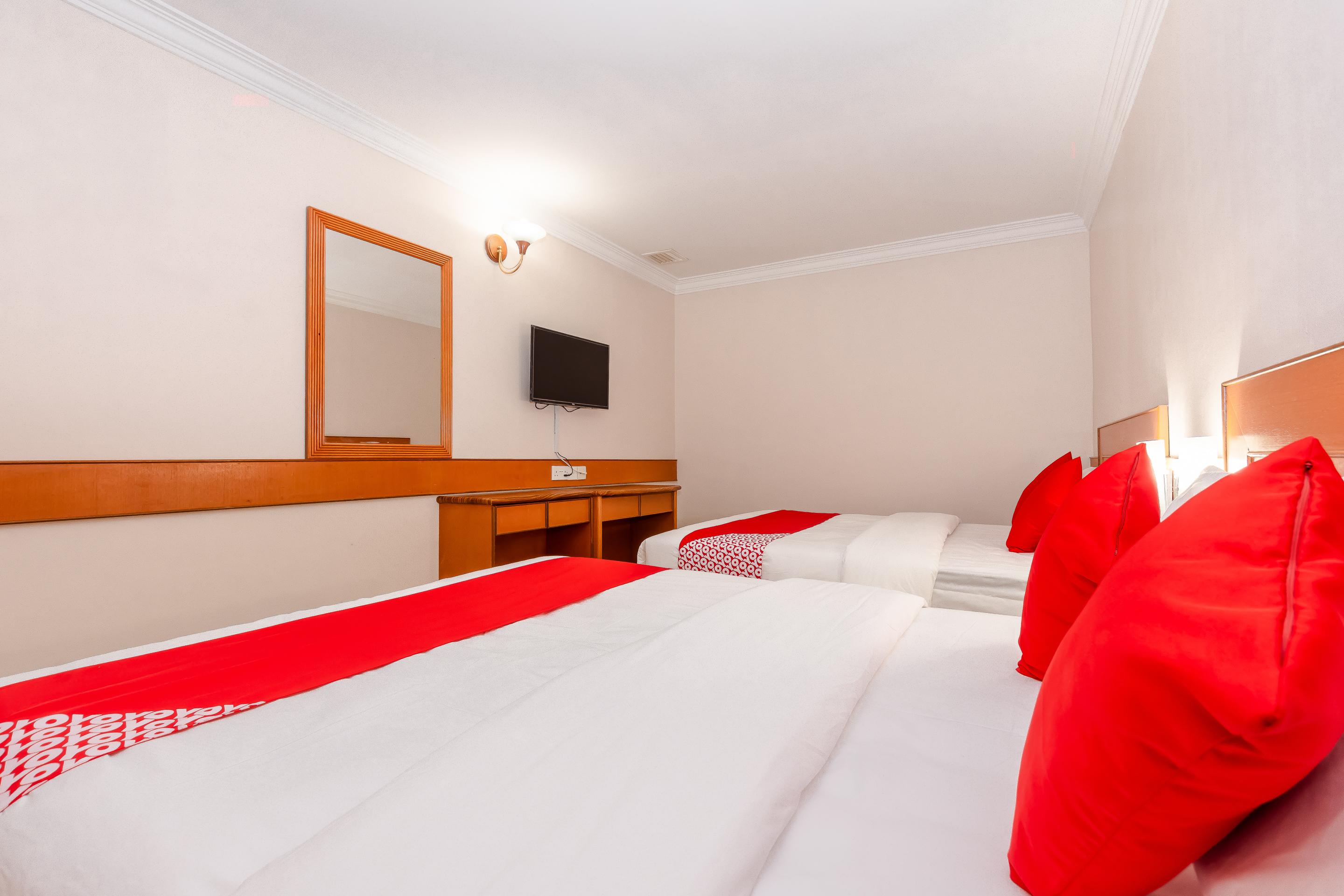 Oyo 764 Hotel Famous Inn Malacca Buitenkant foto