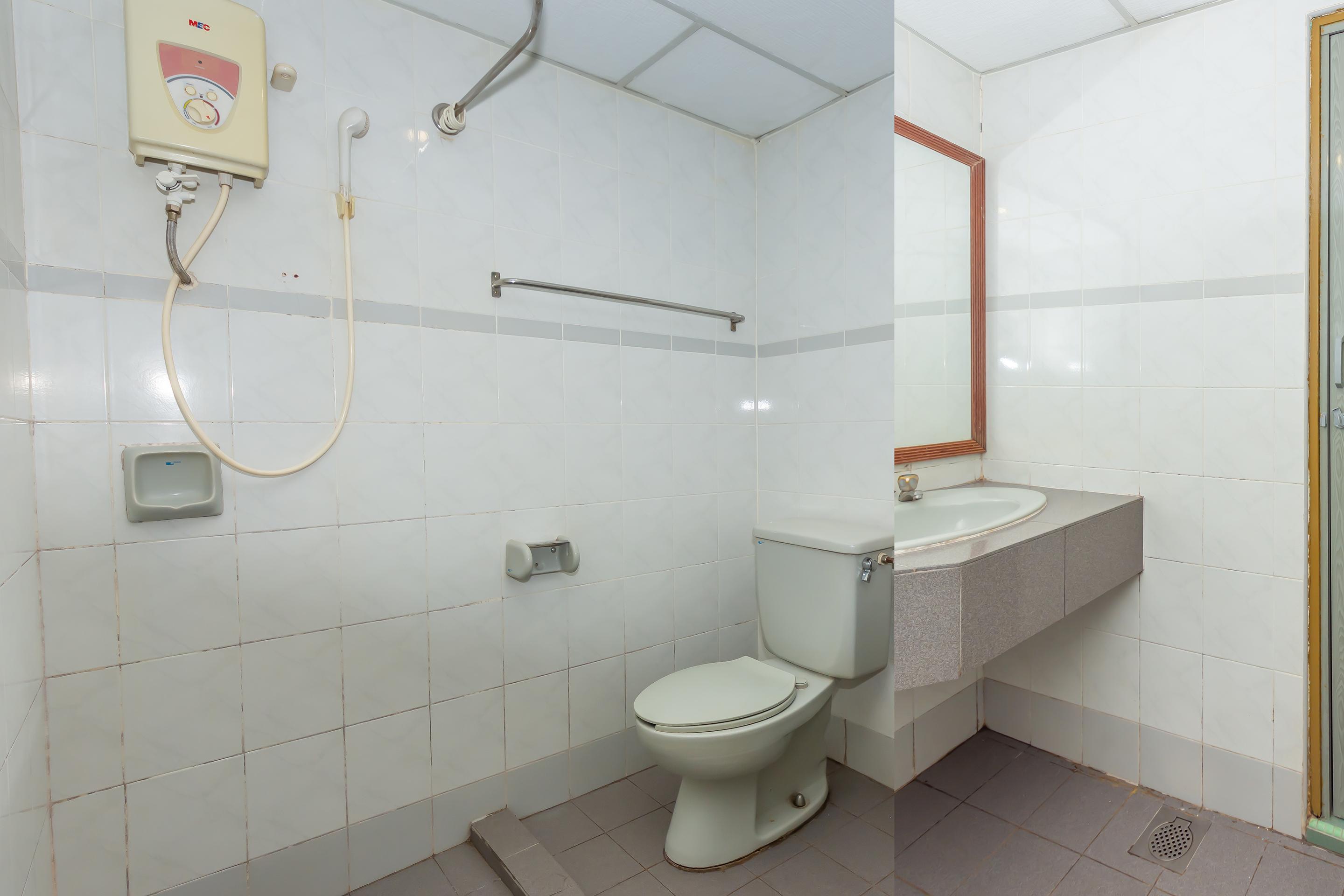 Oyo 764 Hotel Famous Inn Malacca Buitenkant foto