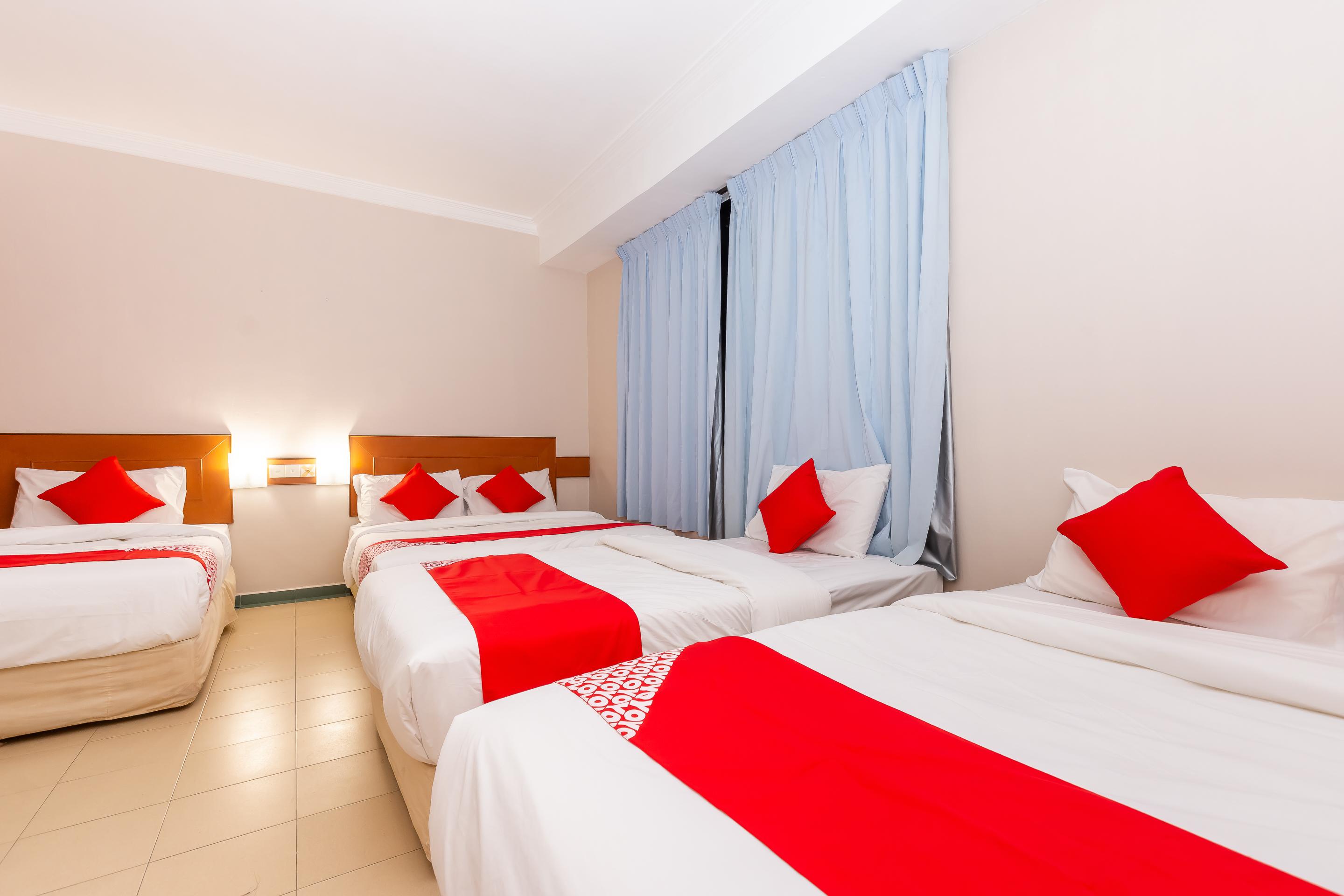 Oyo 764 Hotel Famous Inn Malacca Buitenkant foto